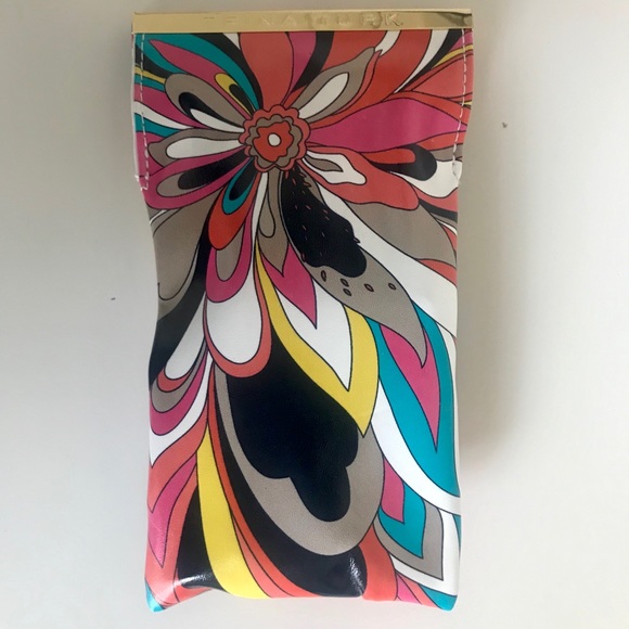 Trina Turk Antigua 54mm Rose Sunglasses - Picture 3 of 3